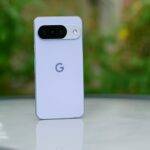 Google Pixel 10 Pro urban scroll