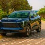 Mahindra XEV 9e urban scroll