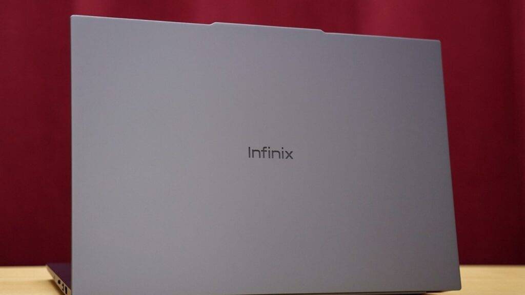 Infinix XBOOK B15