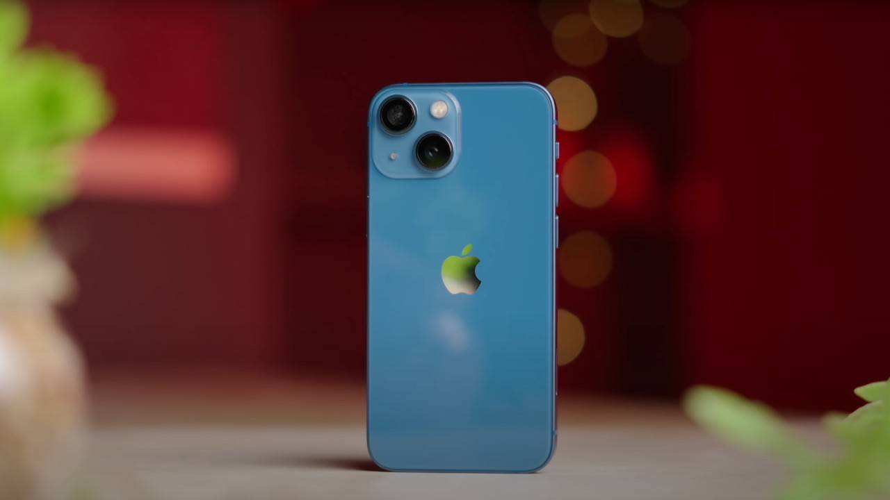 iPhone 13 mini Review 2025: Compact Yet Powerful